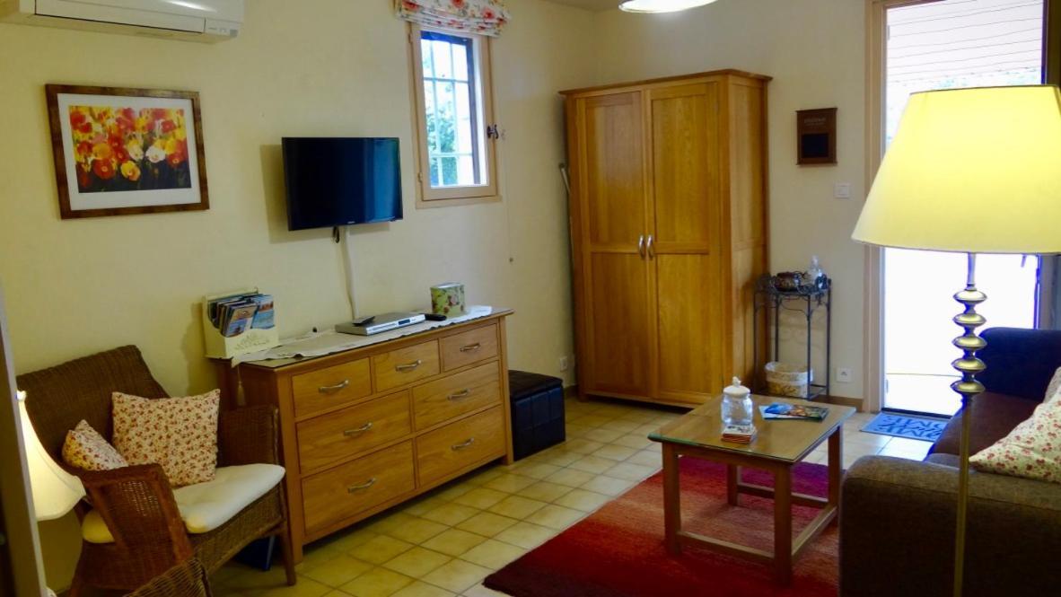 Gite L'Escapade Saint-Saturnin-d'Apt Exteriér fotografie